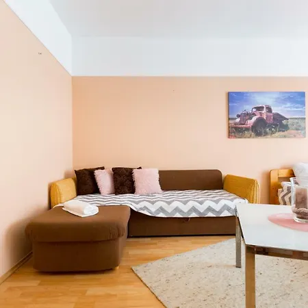 Acacia Studio * Budapest